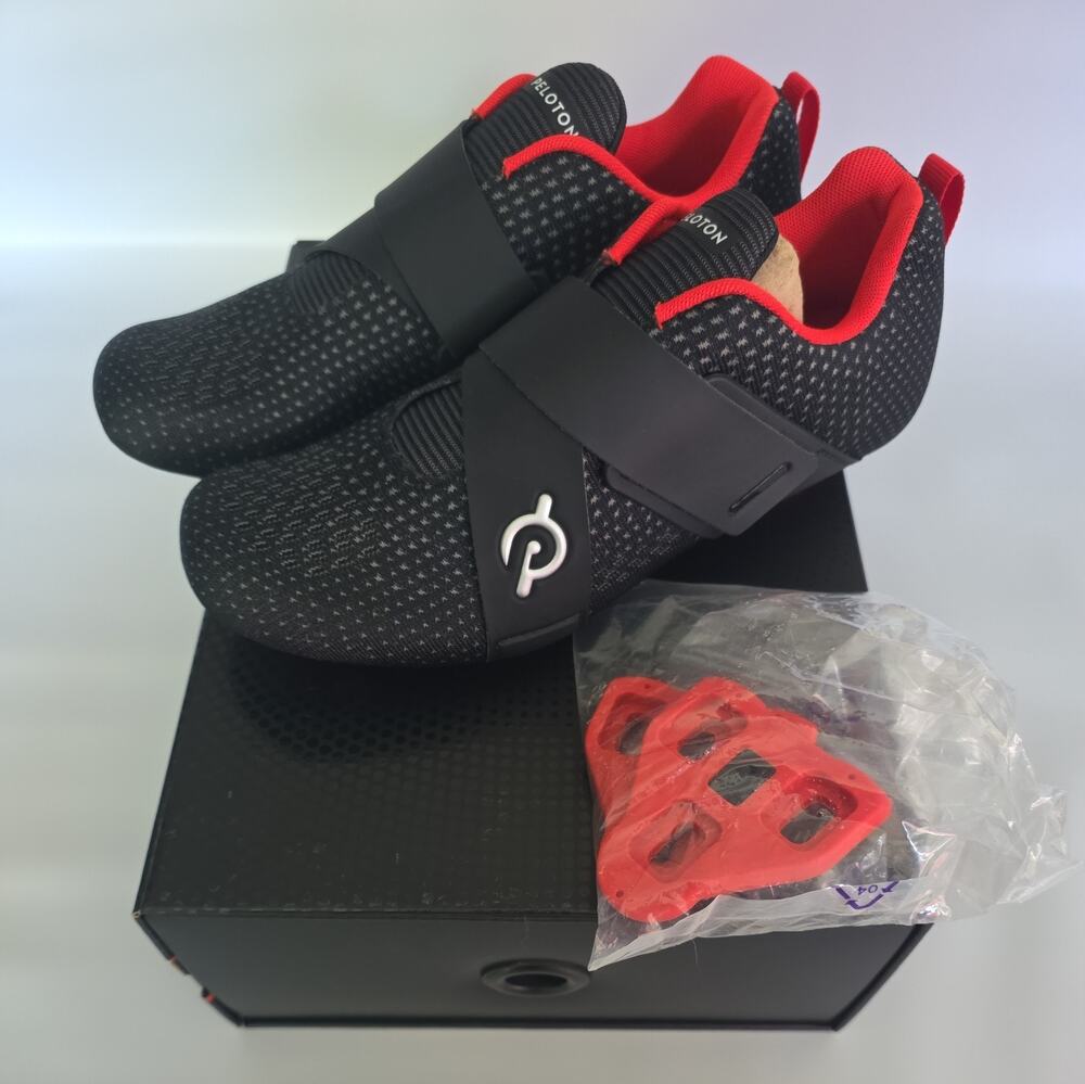 Peloton Altos Cycling Shoes - Black/ Red - Men's 6.5/ Women's 8